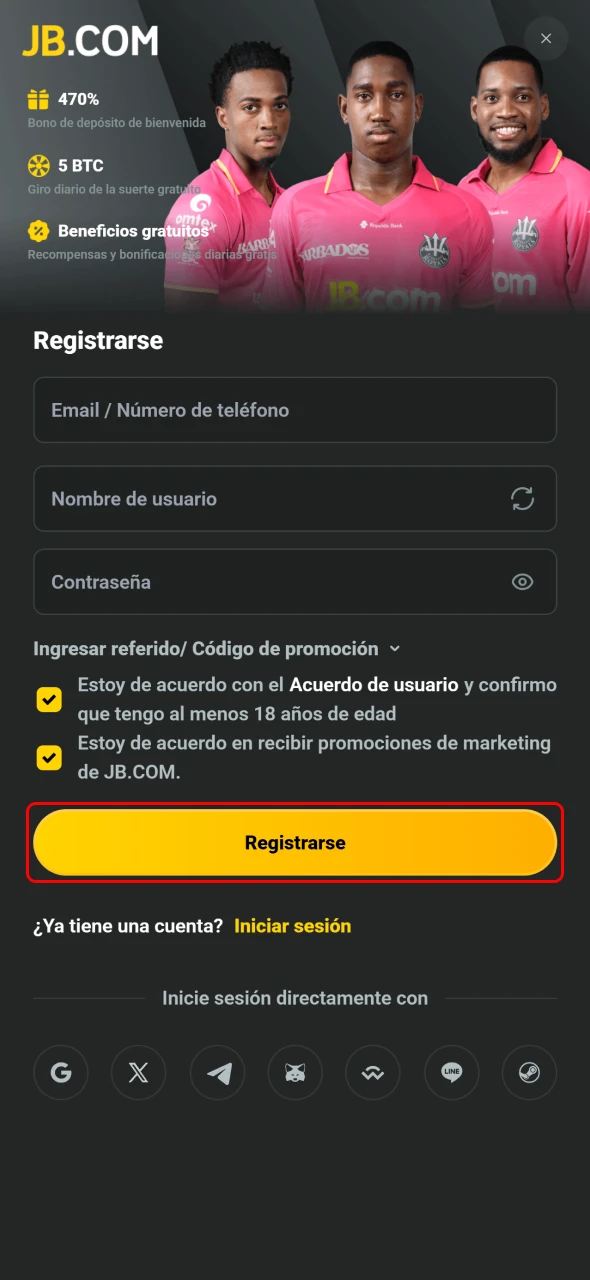 JB en Costa Rica revisa y completa el registro dentro de la app.